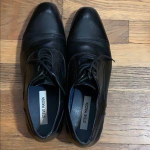 Steve Madden black dress shoes. Size 9 1/2. EUC